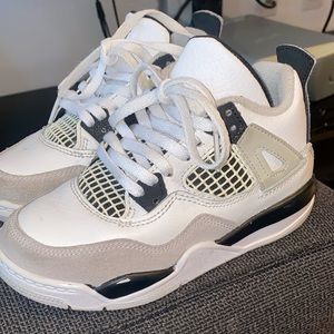 Jordan 4 Retro
